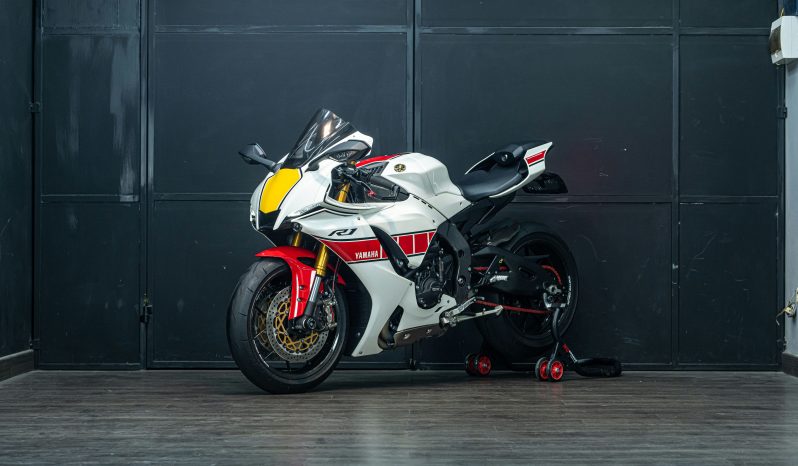 YAMAHA R1 ANNIVERSARY 60TH WORLD GP