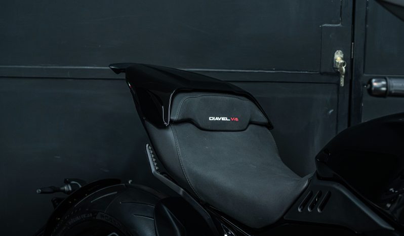 DUCATI DIAVEL V4 2023 BLACK EDITION