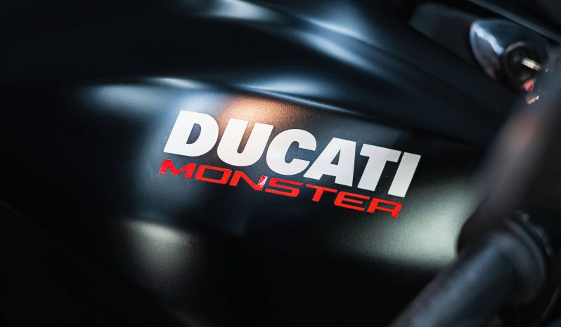 DUCATI MONSTER 821 2018 DARK STEALTH