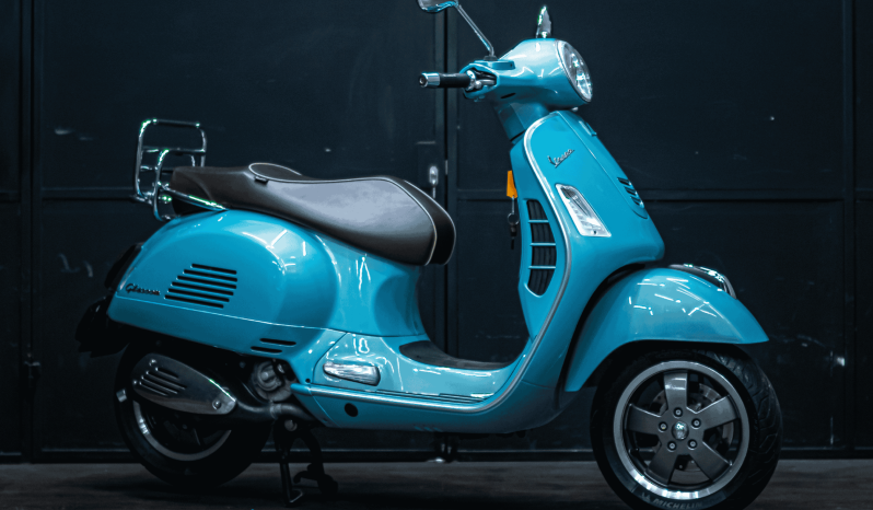 VESPA GTS 300  70TH ANNIVERSARY